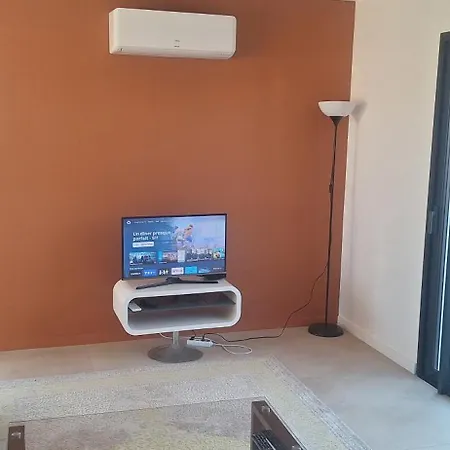 Au Calme Avec Piscine Privee - De Jouarres Villa *
